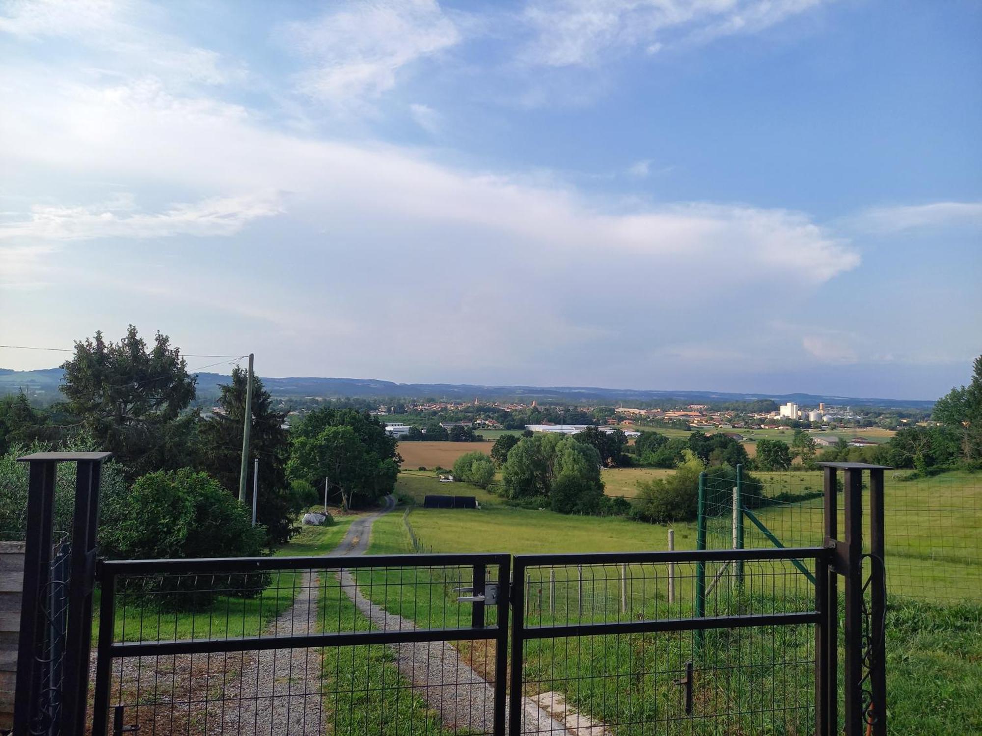 Gites Panoramique Sainte-Livrade-sur-Lot Esterno foto